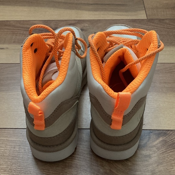 UGG Highland Hi Heritage Boots - Picture 4 of 11